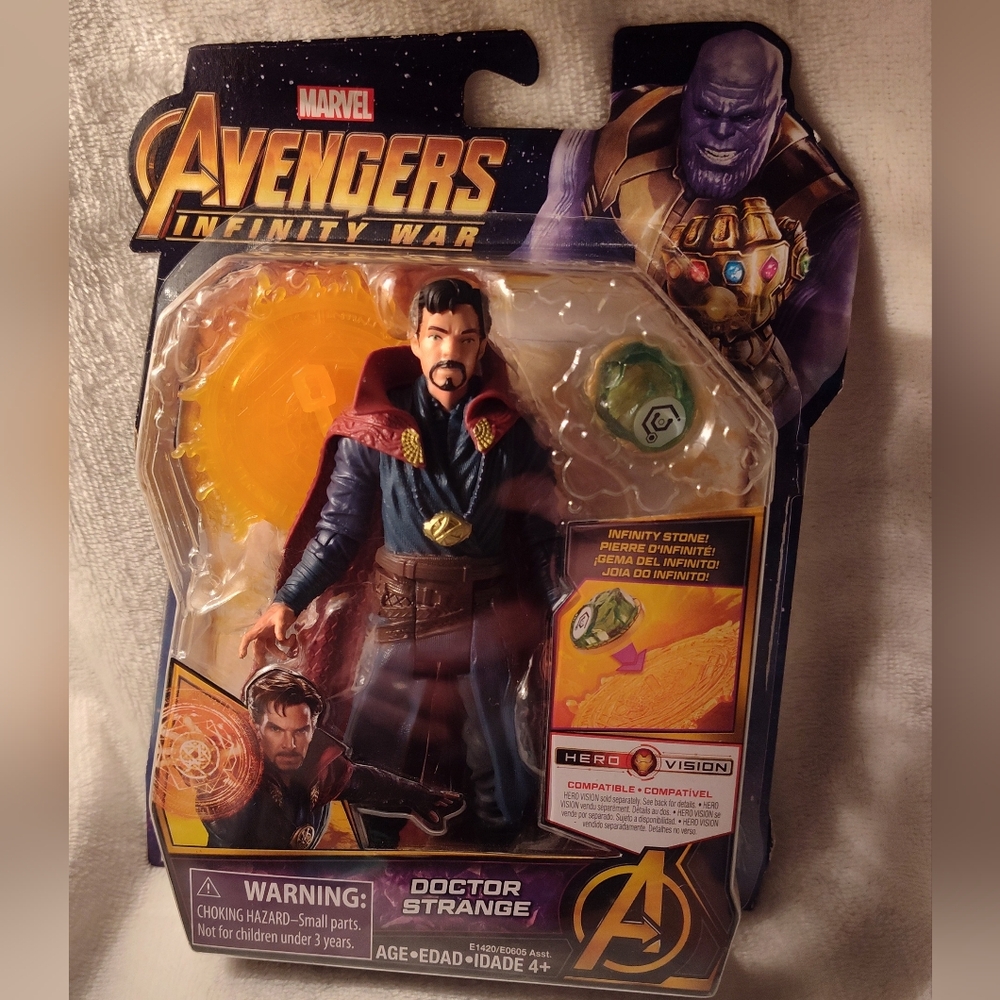 NWT! Marvel AVENGERS Doctor Strange Action Figure